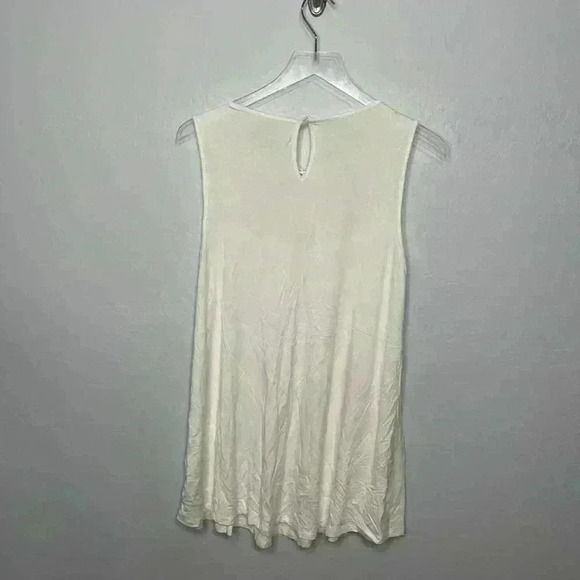 Torrid Ivory Super Soft High Neck Crochet Tank 0 0X 12 - Picture 7 of 7